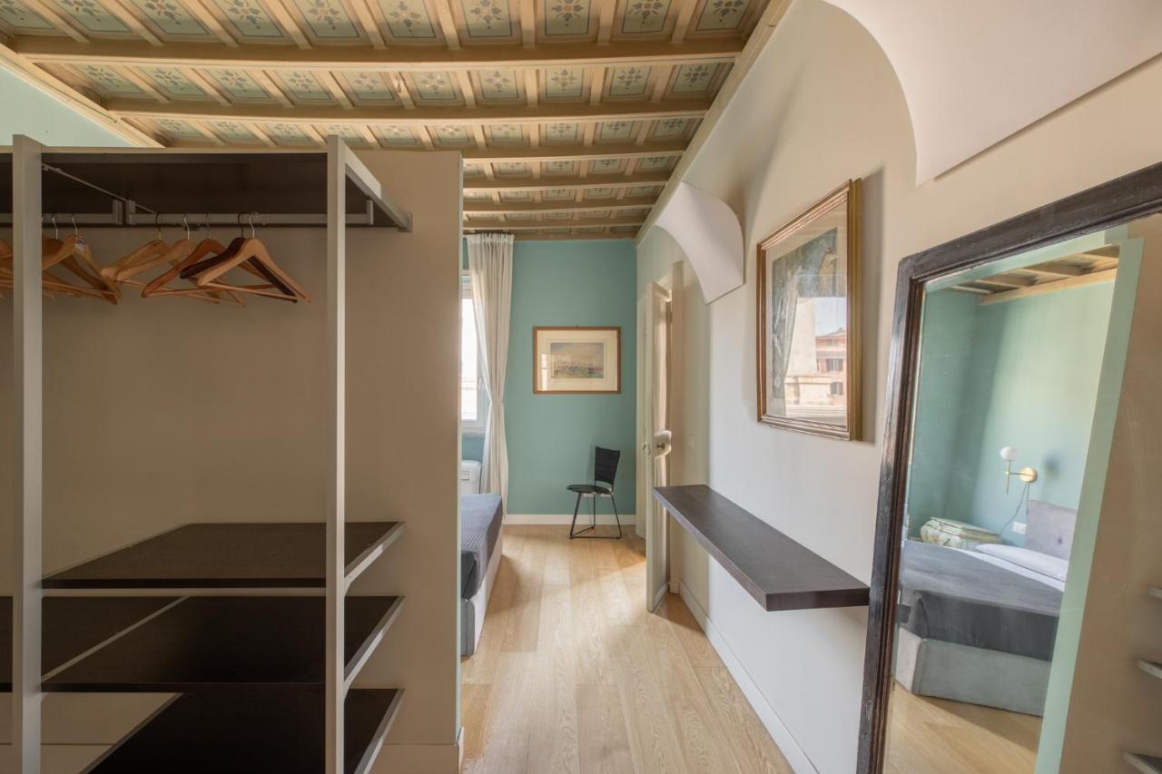 רומא Iflat Amazing Apartment With Terrace In Monti מראה חיצוני תמונה
